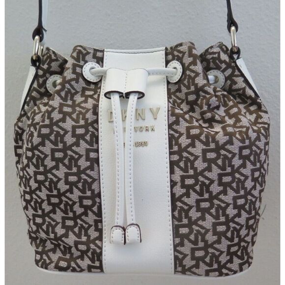 DKNY R11JFE13 White/Brown Signature Jacquard Noho Bucket Shoulder Bag $198 - Picture 9 of 13